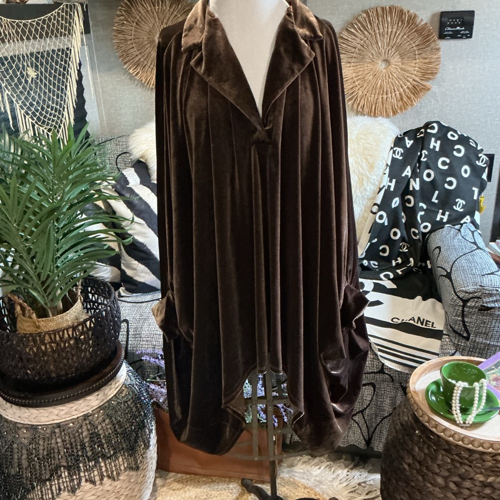 Ashro Chocolate Velvet Kimono L/XL NWOT